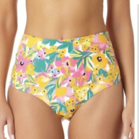 Ann Cole Bikini with matching cover up - Picture 6 of 9